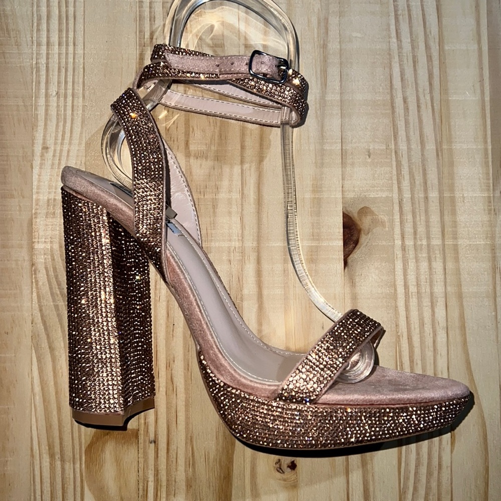 Thick heel with Rhine stones
